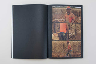 Bie Michels / Piles of Bricks, Piles de briques Bie Michels / Piles of Bricks, Piles de briques