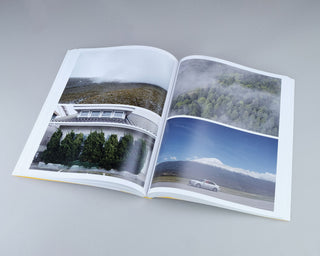 Antoinette Nausikaä / Breathing Mountains