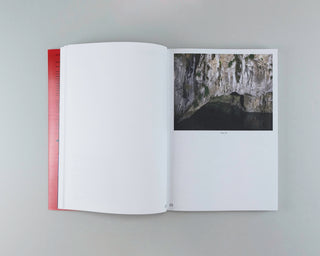 Thomas Nolf / Peculiar Artifacts in Bosnia & Herzegovina – an imaginary exhibition